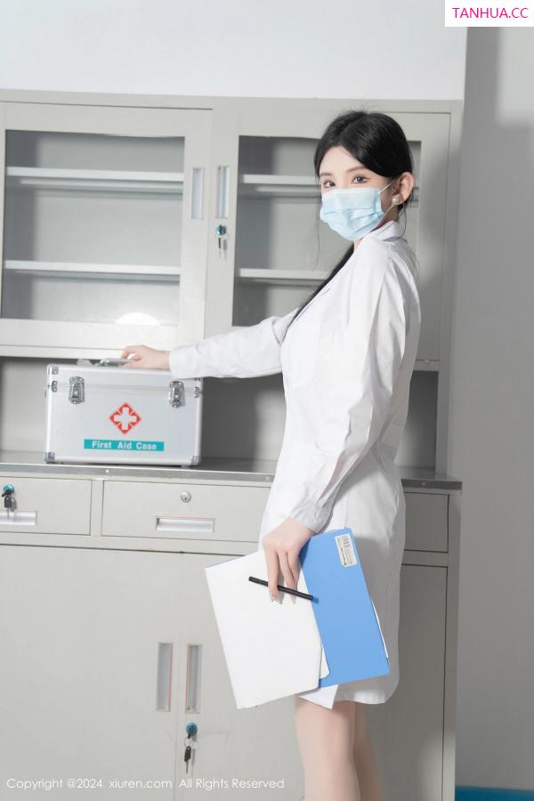 周于希dummy  [XiuRen]高清写真图 2024.04.30 No.8481 周于希Sally 丝袜美腿第9张图片
